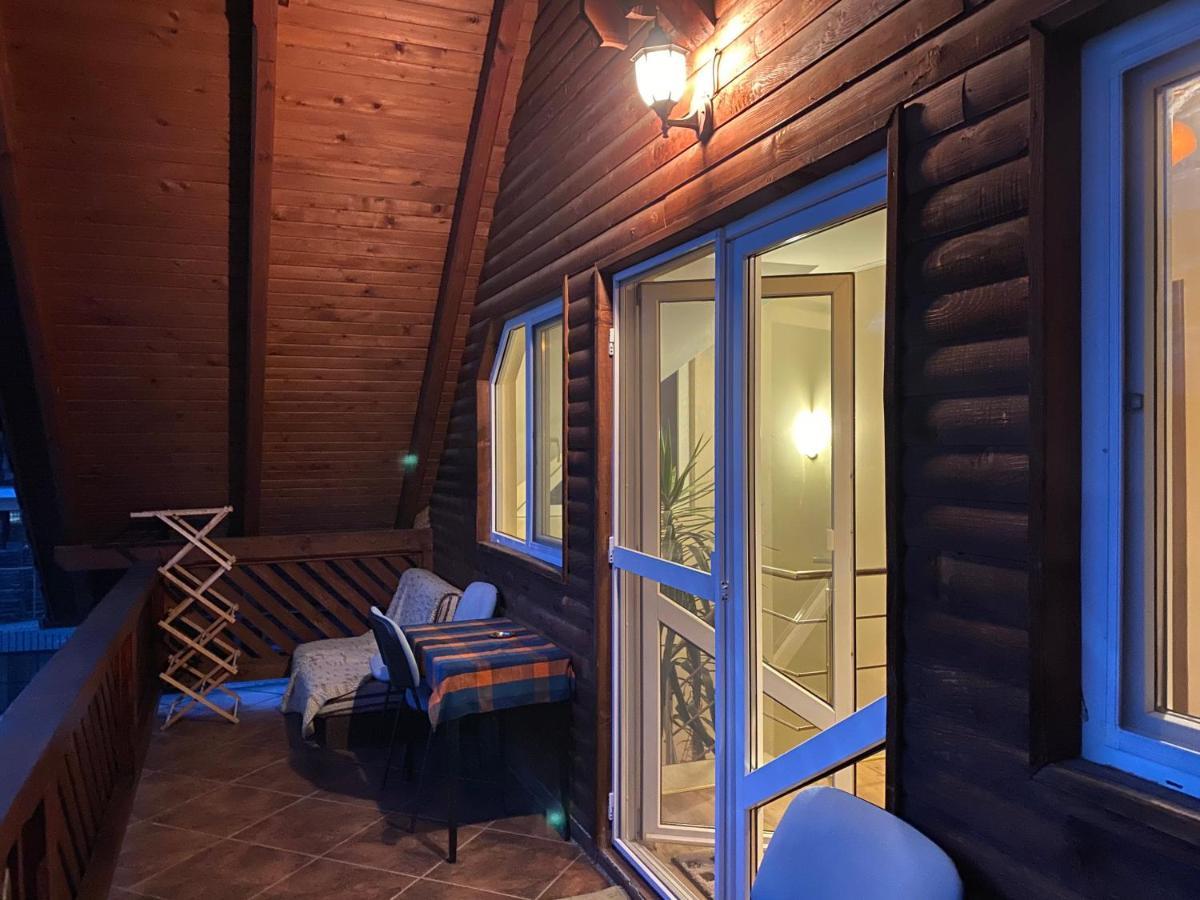 Vila Eszter Hotell Sovata Eksteriør bilde