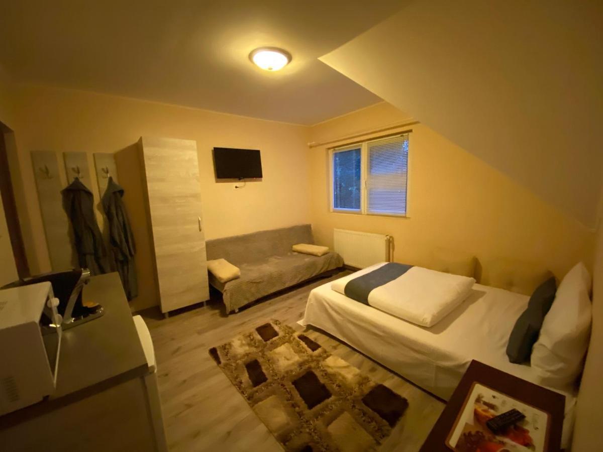 Vila Eszter Hotell Sovata Eksteriør bilde